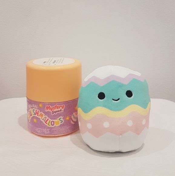 Mystery Easter Capsule Squishmallows - Iver, Griella, Eileen, Waylon and Robyne - Picture 4 of 9